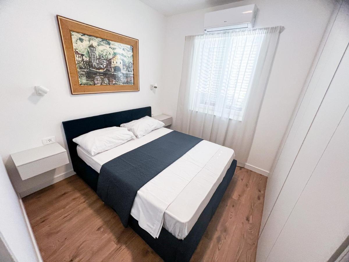 Luxury Home Beach Apartament In Split, Croatia Bagian luar foto