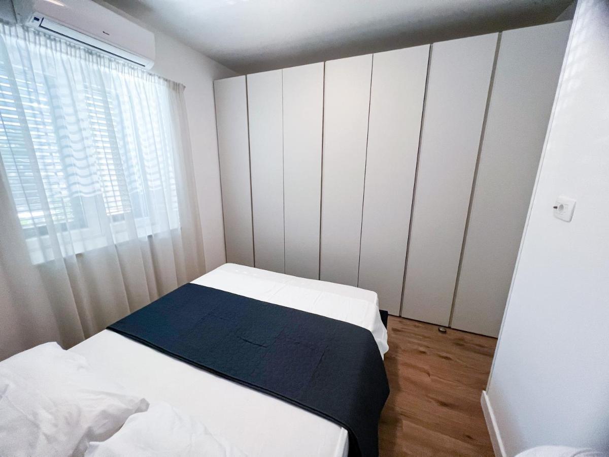 Luxury Home Beach Apartament In Split, Croatia Bagian luar foto